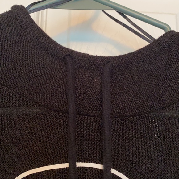 H&M Mesh Top - Picture 5 of 10